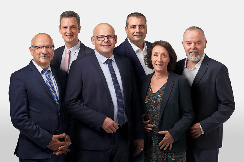 Photo : le maire et les maires délégués de Montaigu-Vendée