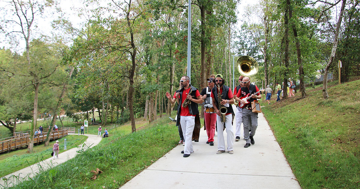 Photo de l'inauguration du parc du Val d'Asson à Montaigu-Vendée