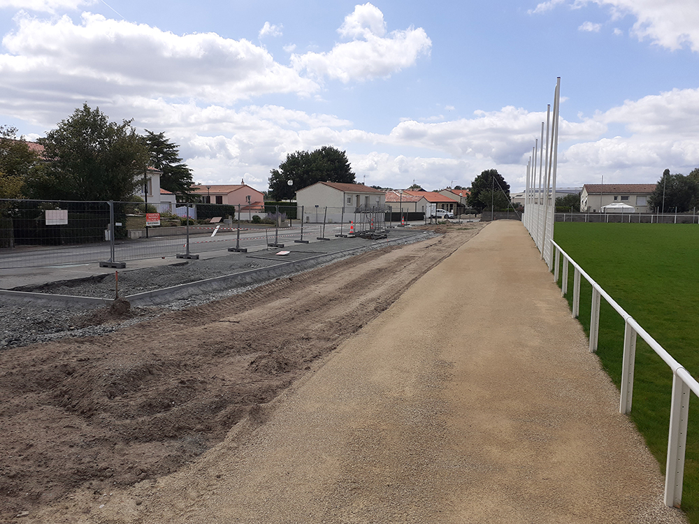 Photo : nouvelles places de stationnement avenue des sports